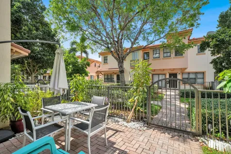 4742 Grand Cypress Circle N Coconut Creek FL 33073