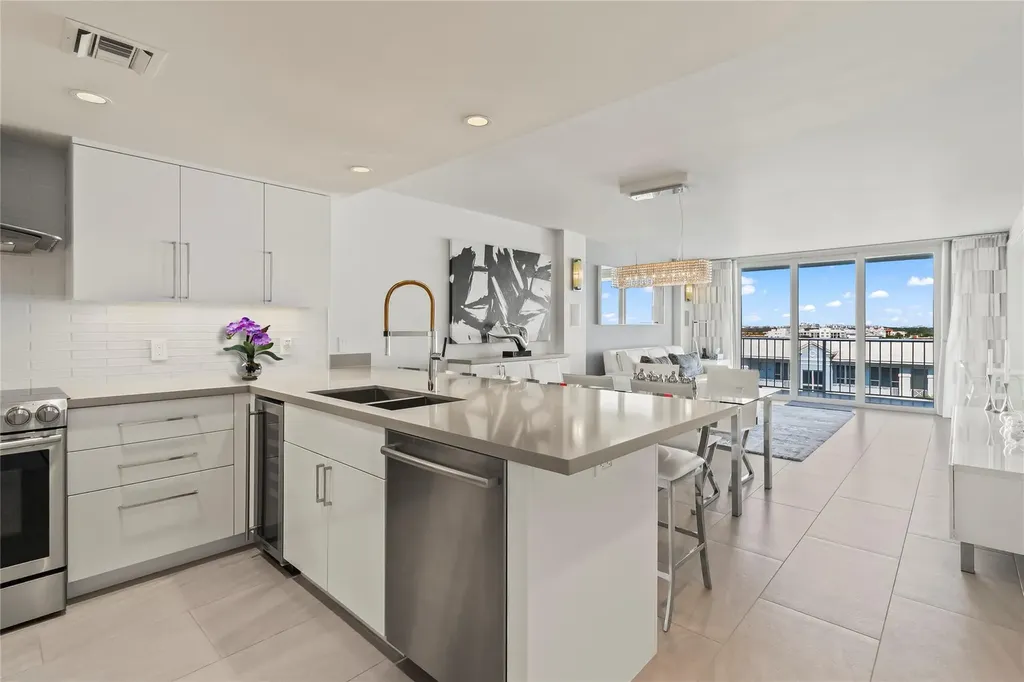 800 SE 20th Avenue Deerfield Beach FL 33441
