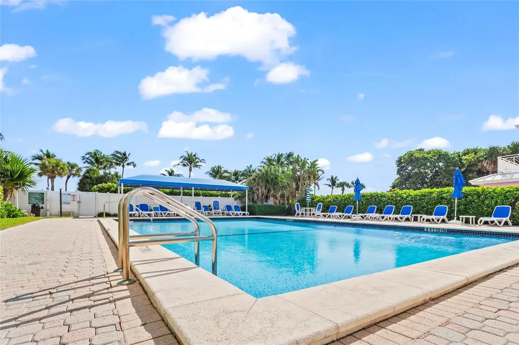 800 SE 20th Avenue Deerfield Beach FL 33441