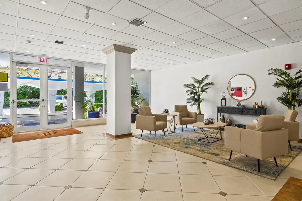 800 SE 20th Avenue Deerfield Beach FL 33441
