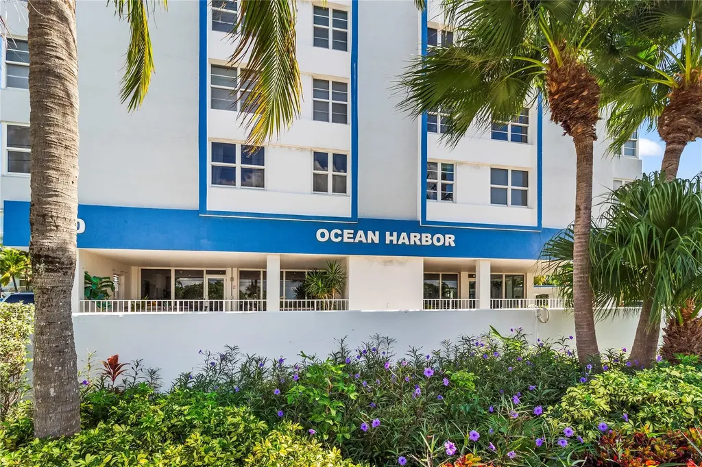 800 SE 20th Avenue Deerfield Beach FL 33441
