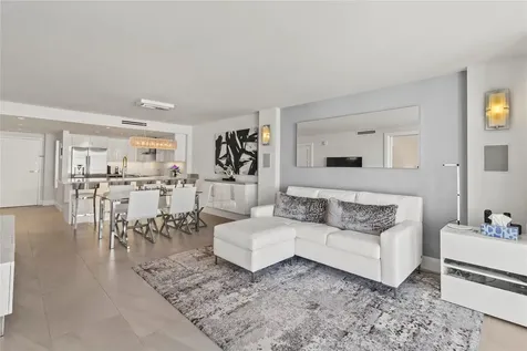 800 SE 20th Avenue Deerfield Beach FL 33441