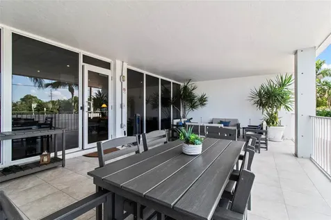 800 SE 20th Avenue Deerfield Beach FL 33441