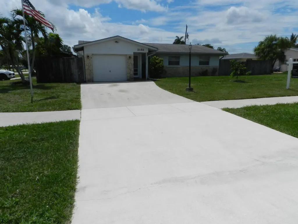 3151 Pinehurst Drive Lake Worth FL 33467