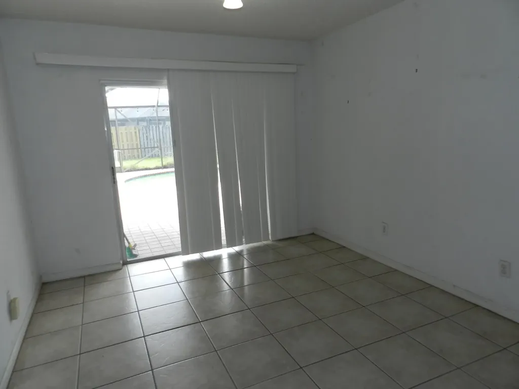 3151 Pinehurst Drive Lake Worth FL 33467