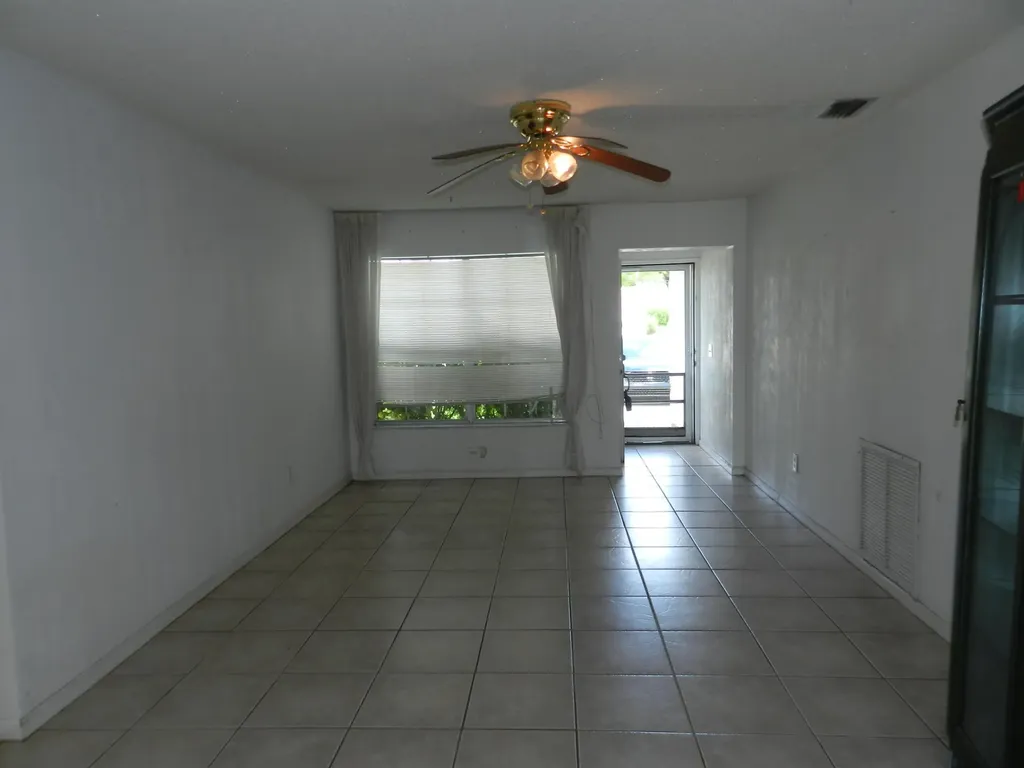 3151 Pinehurst Drive Lake Worth FL 33467