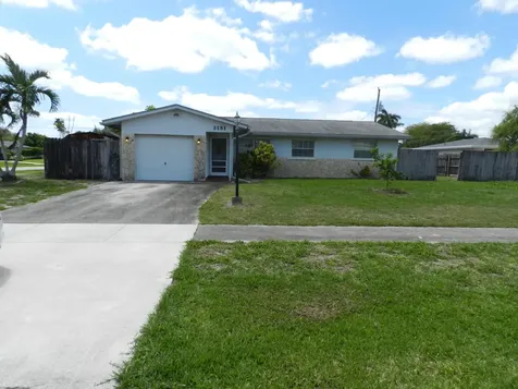 3151 Pinehurst Drive Lake Worth FL 33467