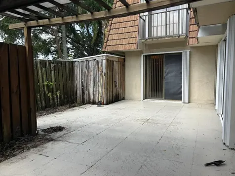 1014 10th Lane Greenacres FL 33463