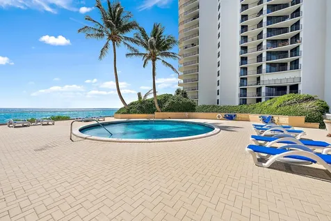 5440 N Ocean Drive Riviera Beach FL 33404