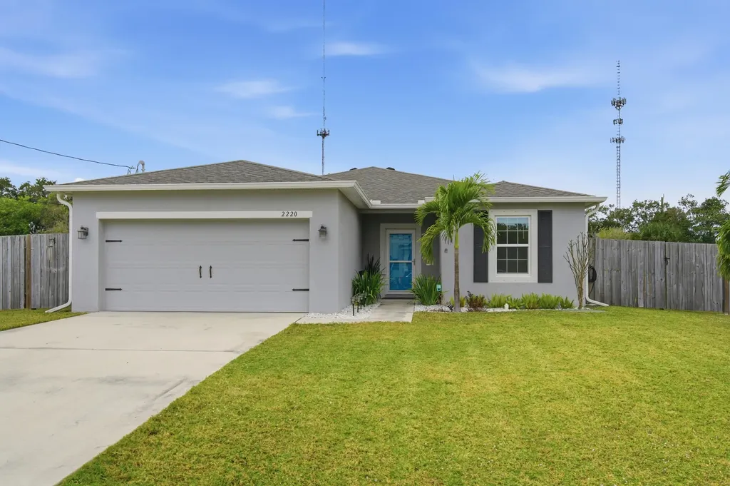 2220 SE Lucaya Street Port St Lucie FL 34952