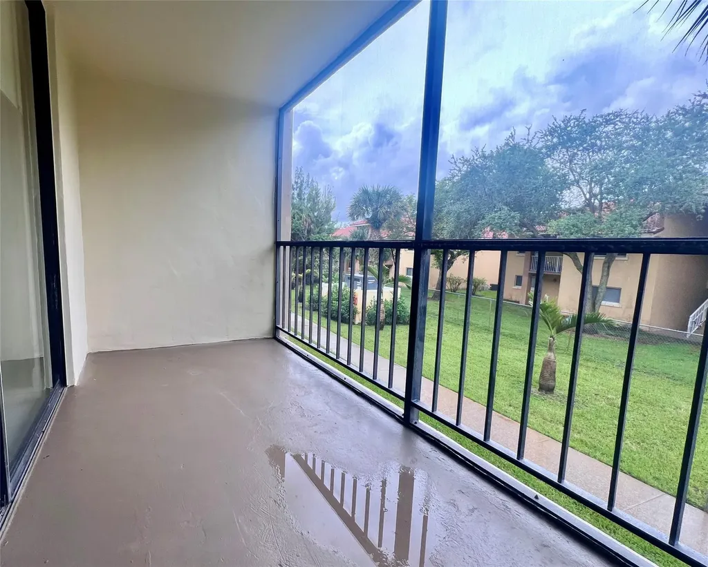 17350 NW 68th Avenue Hialeah FL 33015