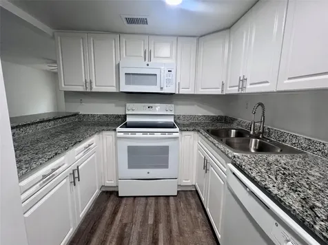 17350 NW 68th Avenue Hialeah FL 33015