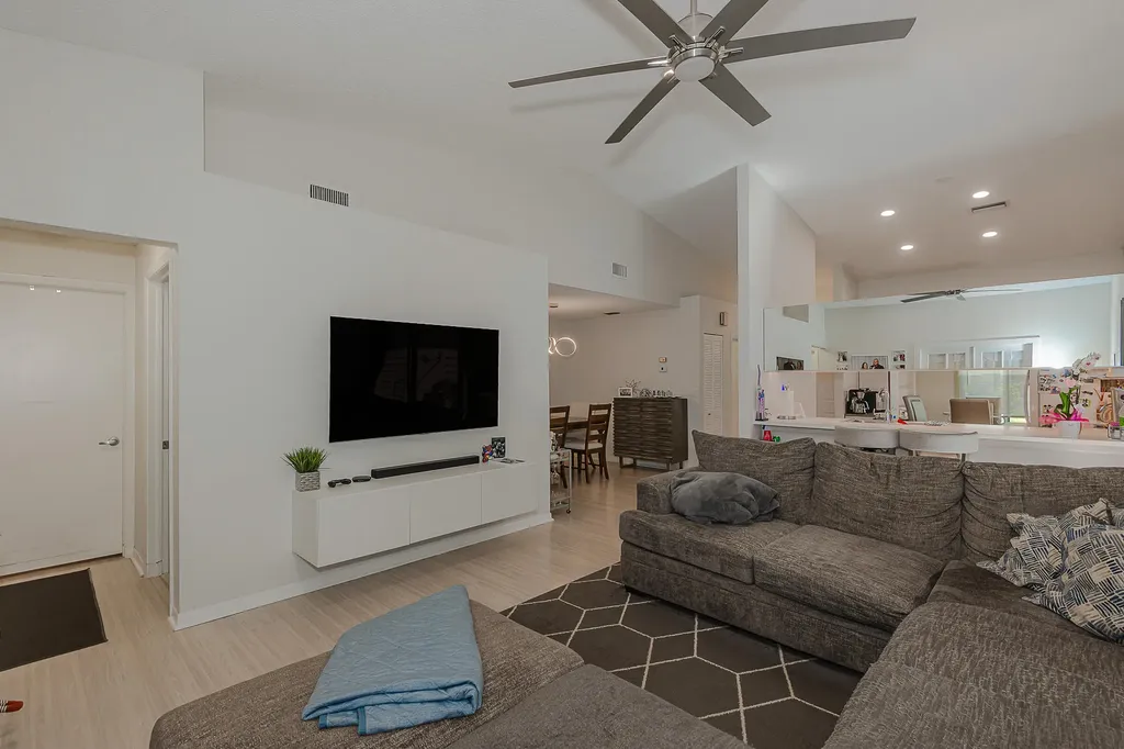 4 Verwood Way Boynton Beach FL 33426