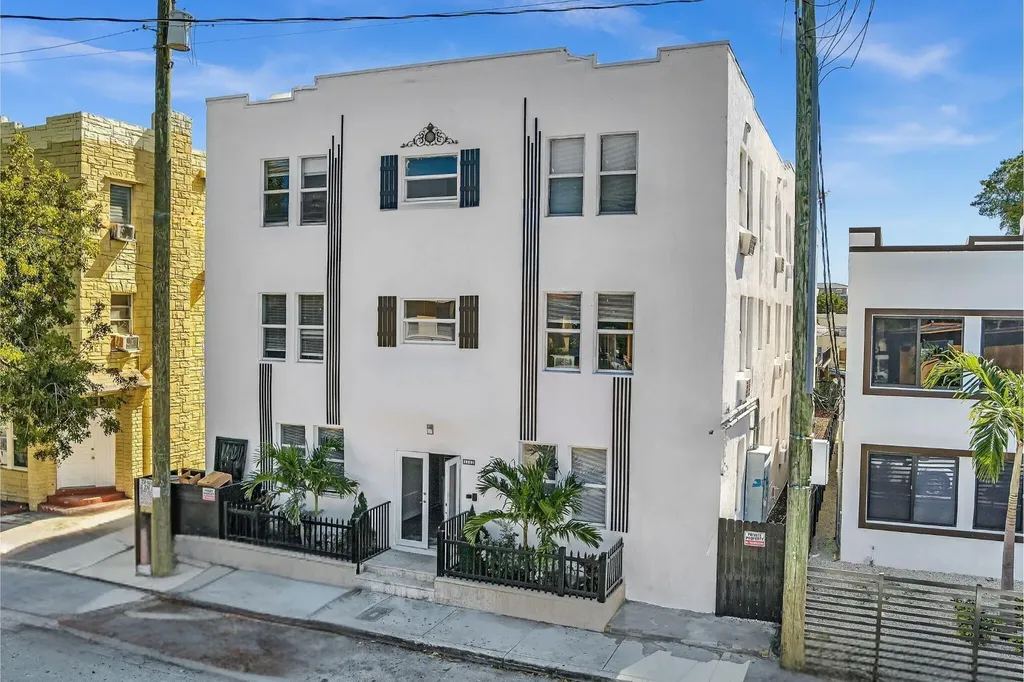 1142 SW 4th Street Miami FL 33130