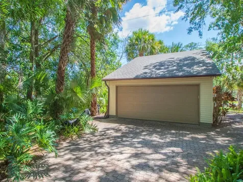 407 43rd Avenue SW Vero Beach FL 32968