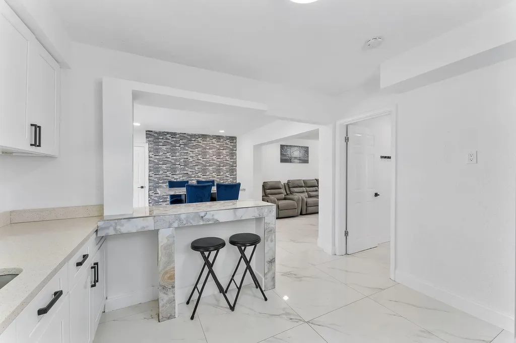 822 S C Street Lake Worth Beach FL 33460
