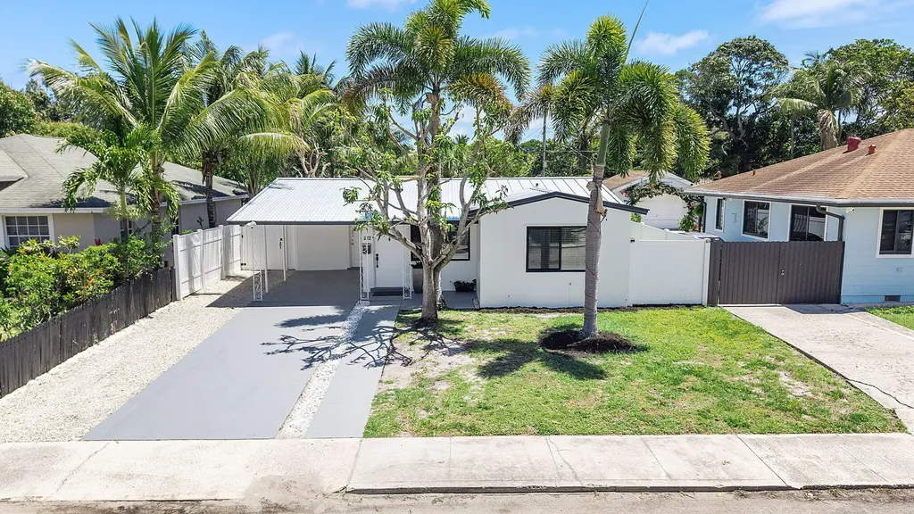 822 S C Street Lake Worth Beach FL 33460