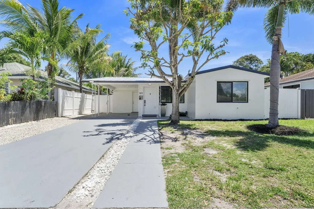 822 S C Street Lake Worth Beach FL 33460