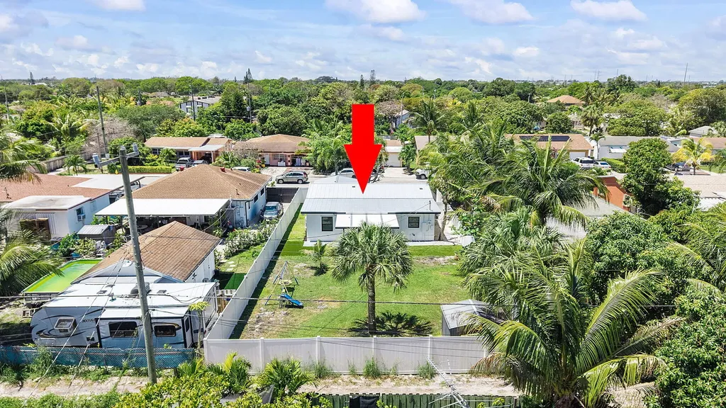 822 S C Street Lake Worth Beach FL 33460