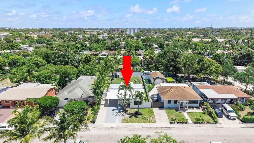 822 S C Street Lake Worth Beach FL 33460