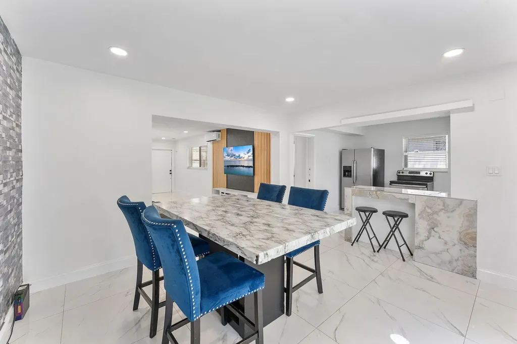 822 S C Street Lake Worth Beach FL 33460