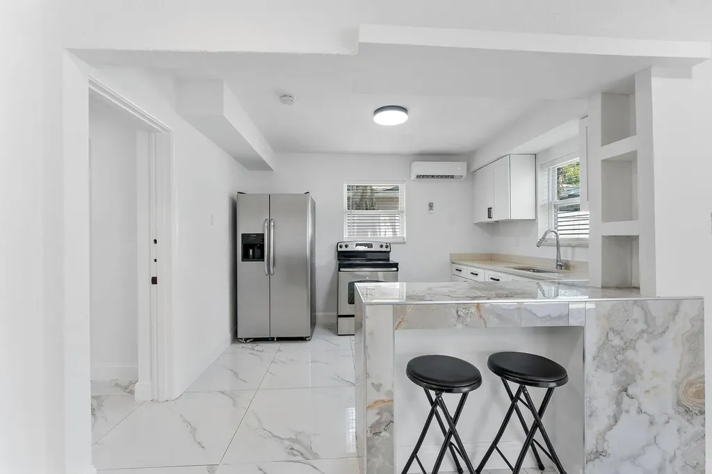 822 S C Street Lake Worth Beach FL 33460