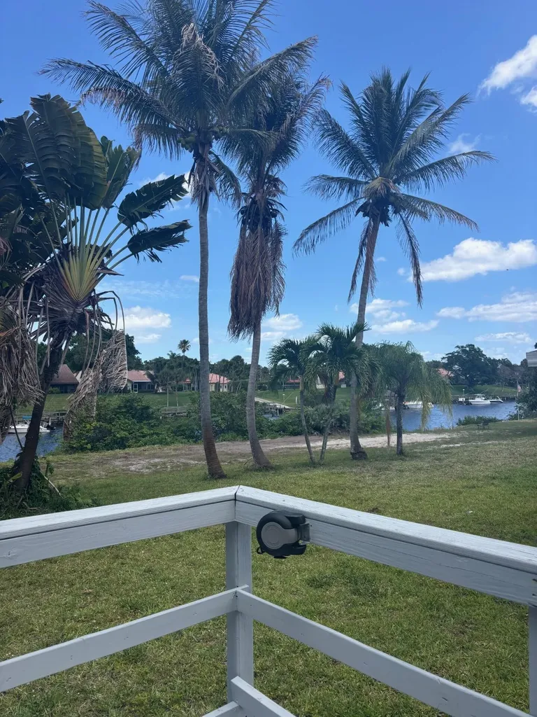 1813 Sabel Drive Deerfield Beach FL 33442