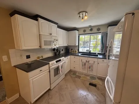1813 Sabel Drive Deerfield Beach FL 33442
