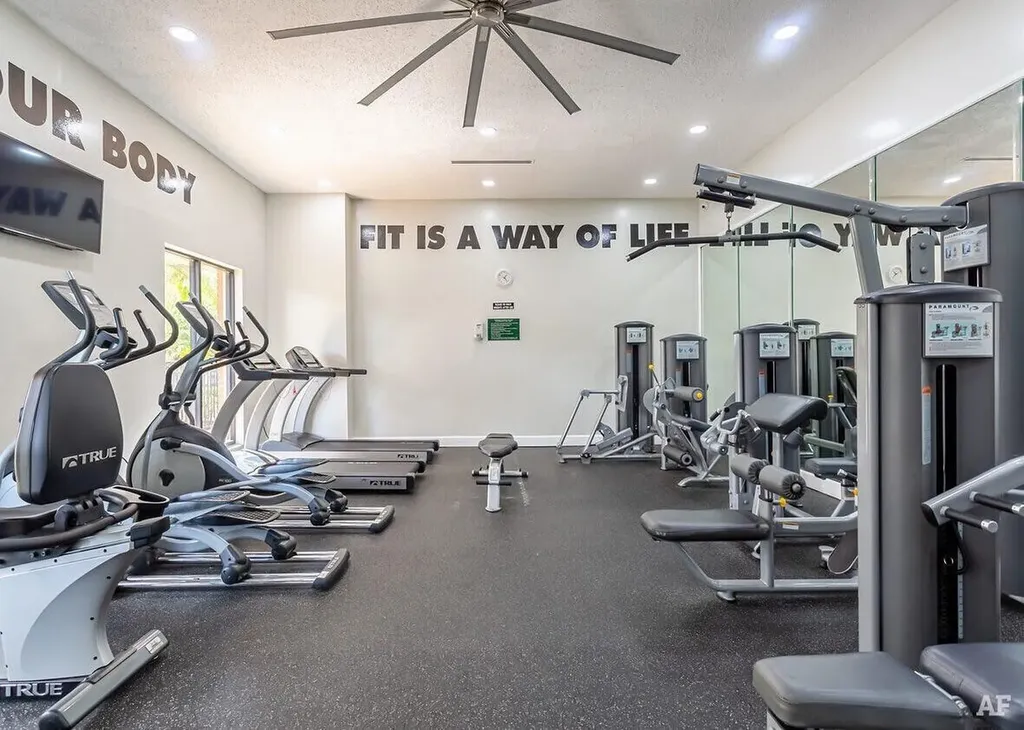 17350 NW 68th Avenue Hialeah FL 33015
