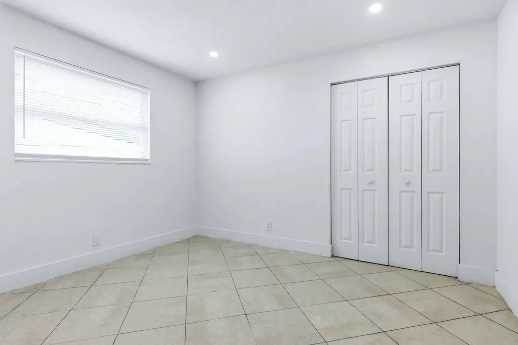 1015 NE 17th Avenue Fort Lauderdale FL 33304
