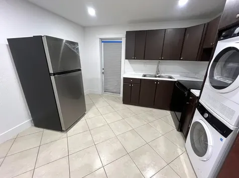 1015 NE 17th Avenue Fort Lauderdale FL 33304