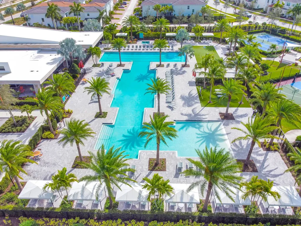 8074 Hobbes Way Palm Beach Gardens FL 33418
