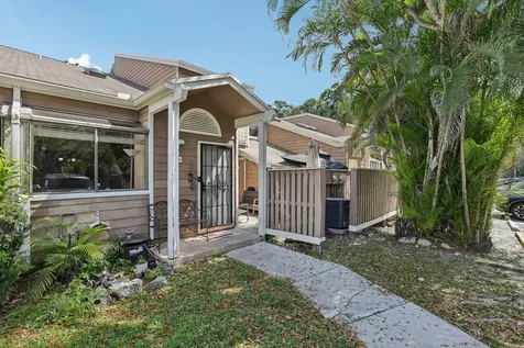 7208 Sportsmans Drive North Lauderdale FL 33068