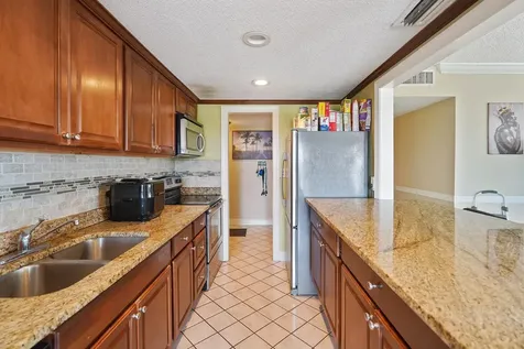 4174 Inverrary Drive Lauderhill FL 33319