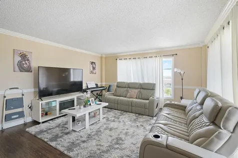 4174 Inverrary Drive Lauderhill FL 33319