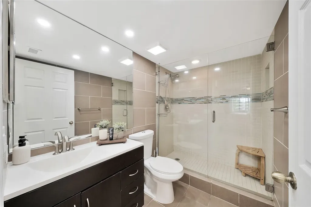 2005 SE 10th Avenue Fort Lauderdale FL 33316