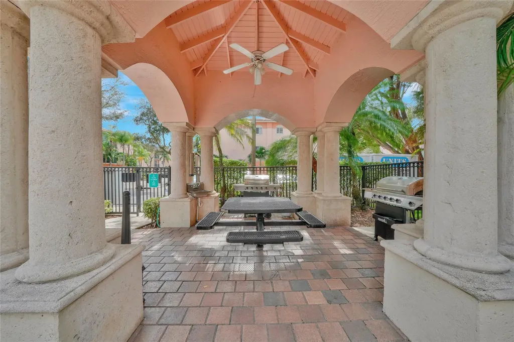 2005 SE 10th Avenue Fort Lauderdale FL 33316