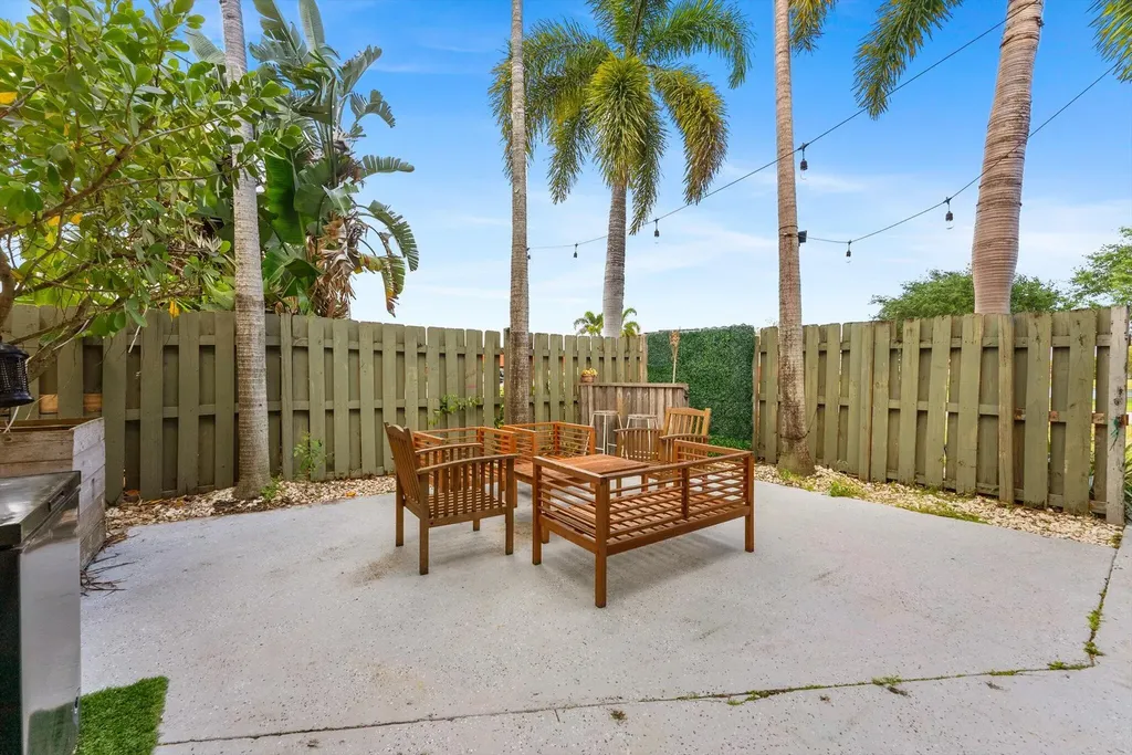3750 Victoria Drive West Palm Beach FL 33406
