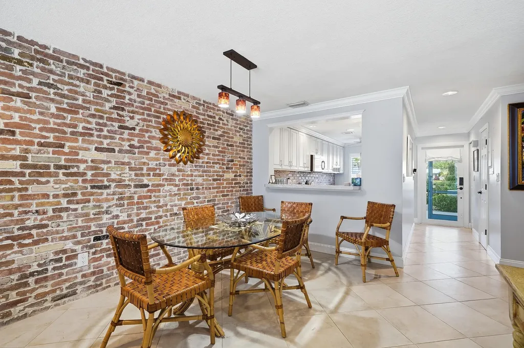 842 SE 19th Avenue Deerfield Beach FL 33441