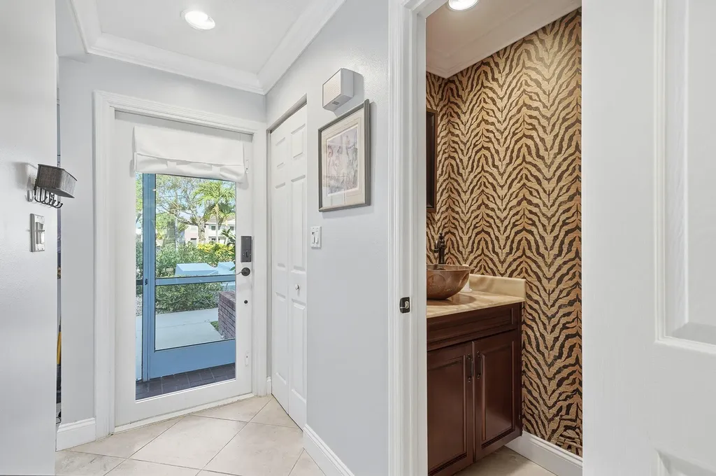 842 SE 19th Avenue Deerfield Beach FL 33441