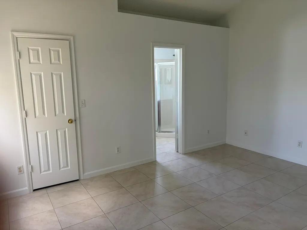 1682 SW Glacador Avenue Port St Lucie FL 34953