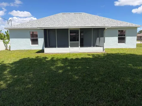 1682 SW Glacador Avenue Port St Lucie FL 34953