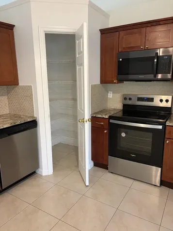 1682 SW Glacador Avenue Port St Lucie FL 34953