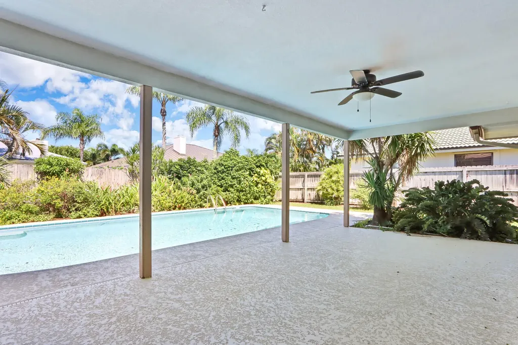 85 Hickory Hill Road Jupiter FL 33469