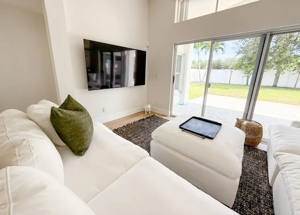 7895 Manor Forest Boulevard Boynton Beach FL 33436