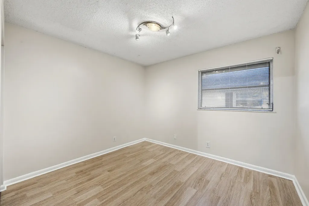 8811 NW 28th Drive Coral Springs FL 33065