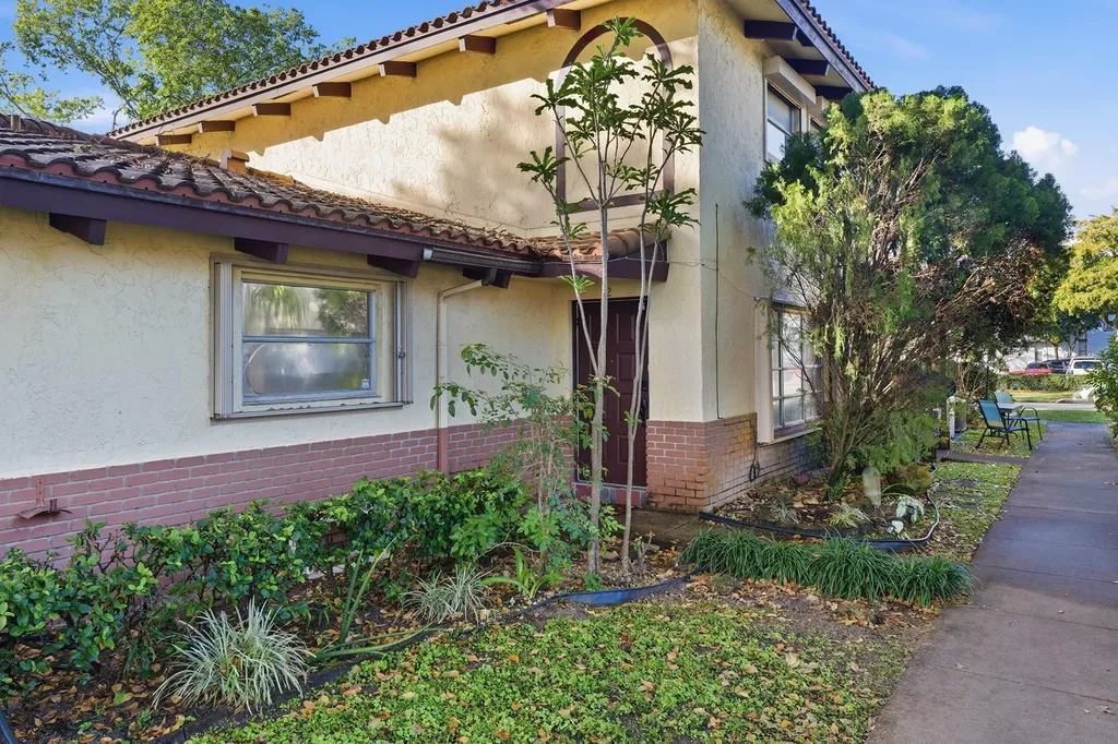 8811 NW 28th Drive Coral Springs FL 33065