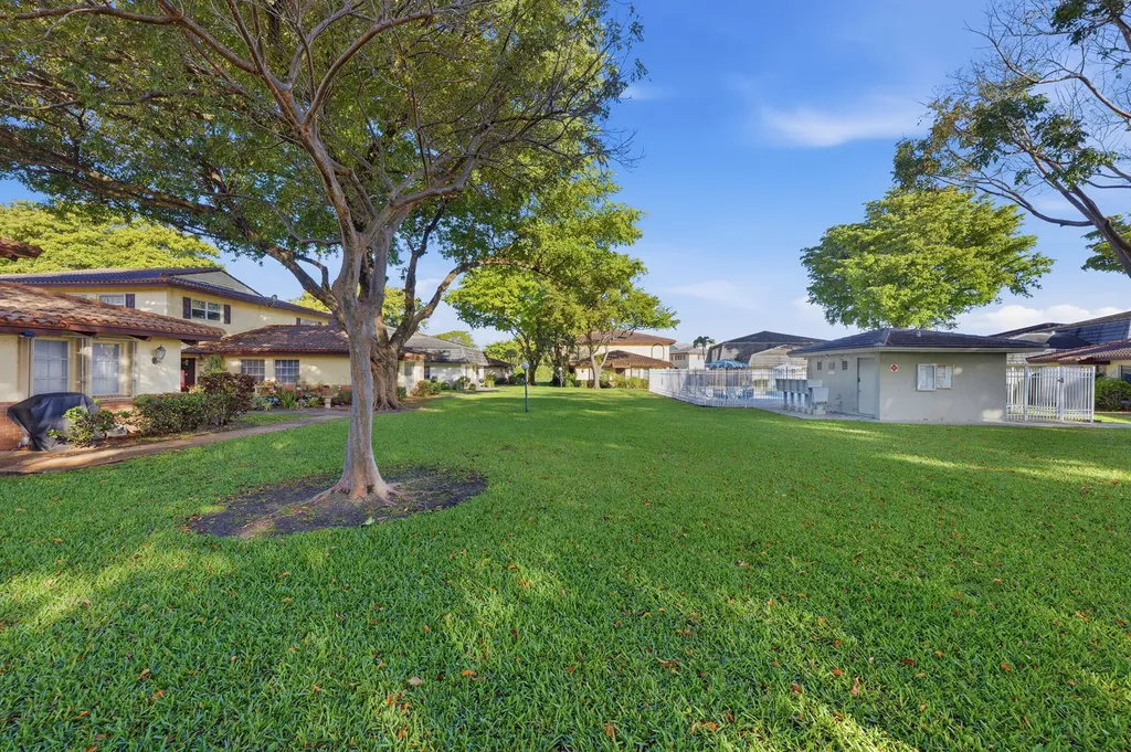 8811 NW 28th Drive Coral Springs FL 33065