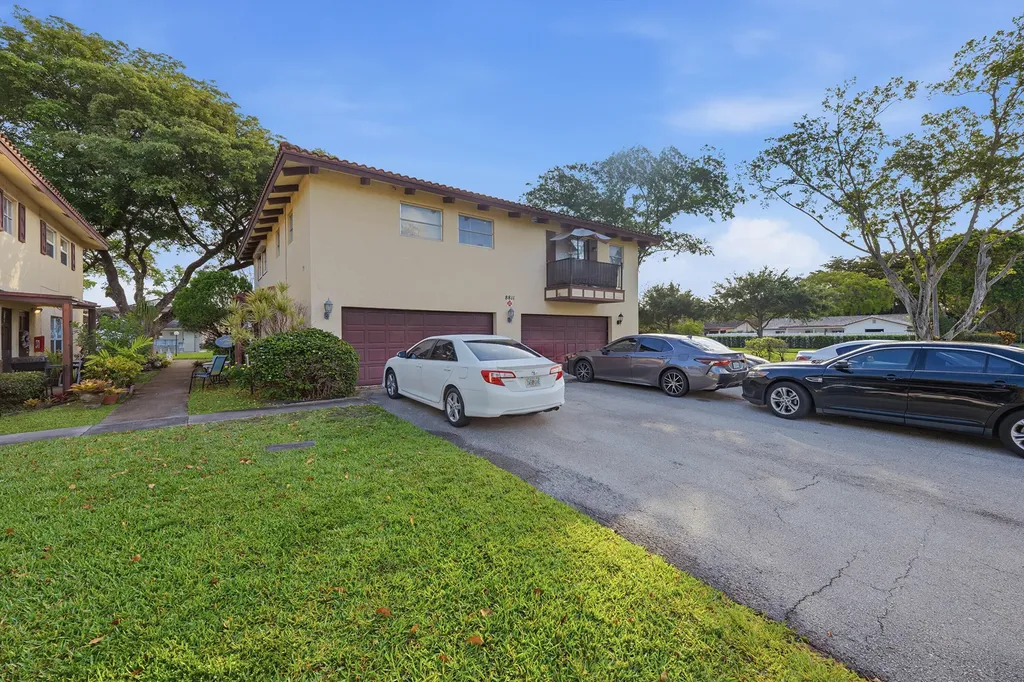 8811 NW 28th Drive Coral Springs FL 33065