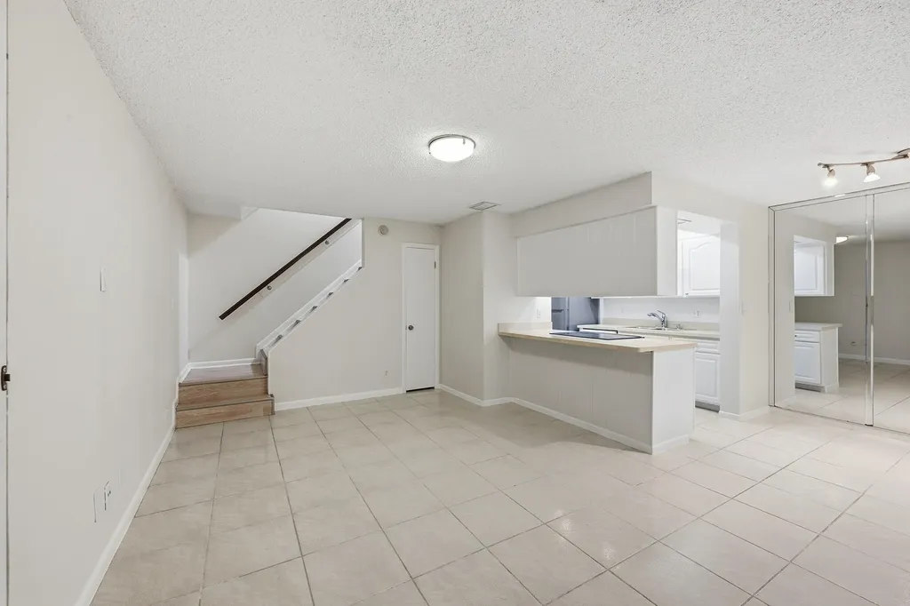 8811 NW 28th Drive Coral Springs FL 33065